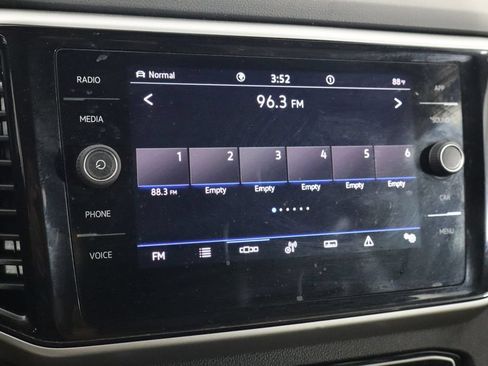 Used 2022 Volkswagen Atlas Cross Sport SE AWD/4WD image 29