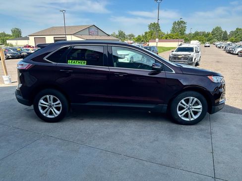 Used 2020 Ford Edge SEL w/ Convenience Package AWD/4WD image 4