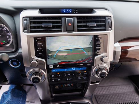 Used 2021 Toyota 4Runner Limited image 22