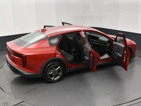 Used 2025 Kia K4 FWD image 6