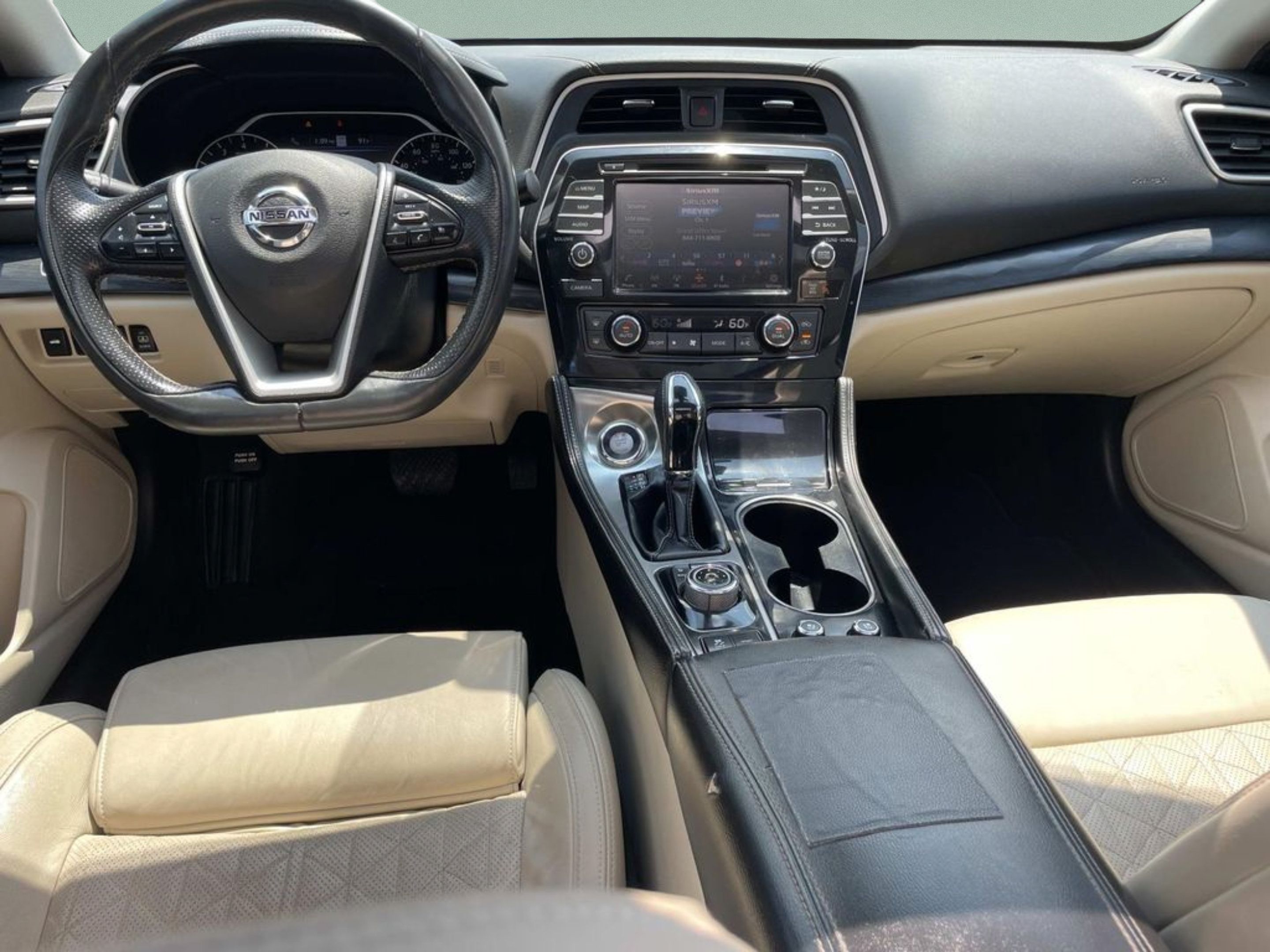 Used 2021 Nissan Maxima Platinum w/ Sport Mat Group FWD image 10