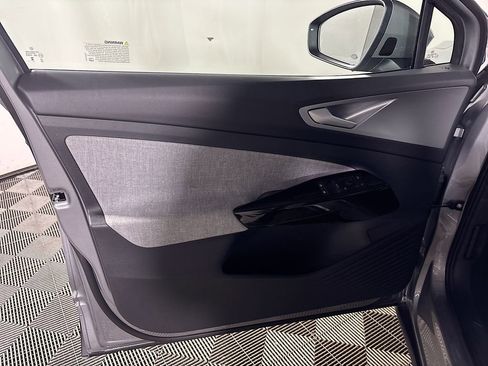 New 2026 Volkswagen ID.4 Pro image 10