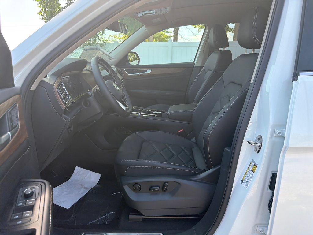 Used 2026 Volkswagen Atlas SE AWD/4WD image 10