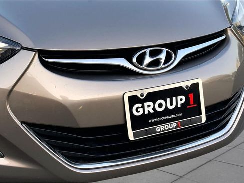 Used 2014 Hyundai Elantra SE w/ Option Group 02 FWD image 28