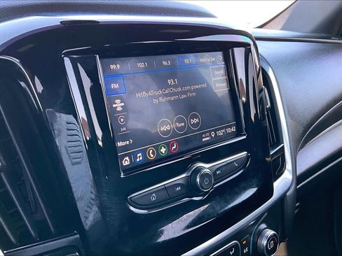 Used 2023 Chevrolet Traverse LT FWD image 33