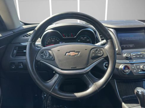 Used 2019 Chevrolet Impala LT w/ LT Convenience Package FWD image 17