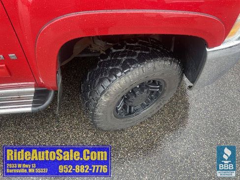Used 2009 Chevrolet Silverado 2500 LTZ w/ Suspension Package, Off-Road AWD/4WD image 26