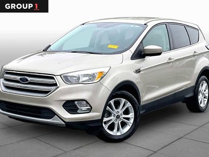 Used 2018 Ford Escape SE w/ SE Sync 3 Package