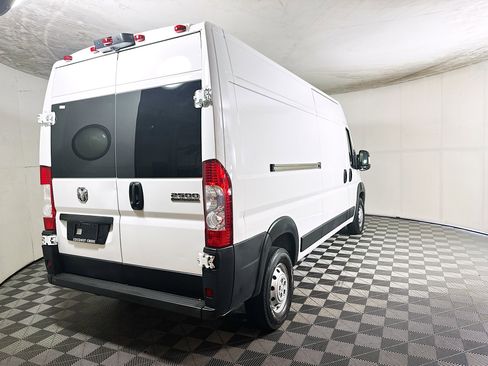 Used 2023 RAM ProMaster 2500 FWD image 3