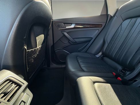 Used 2018 Audi Q5 2.0T Premium image 29