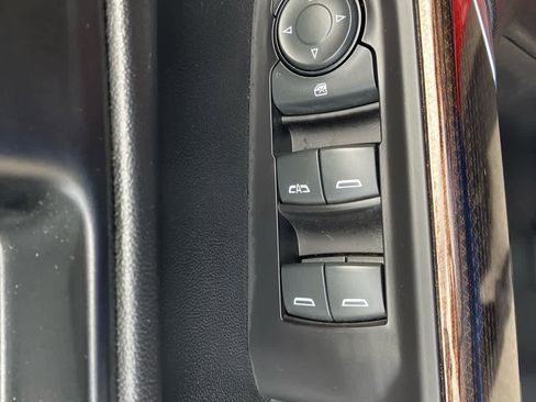 Used 2021 Chevrolet Silverado 1500 LT Trail Boss w/ Convenience Package II image 13