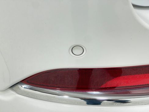 Used 2021 Jeep Grand Cherokee L Overland w/ Advanced Protech Group III image 13