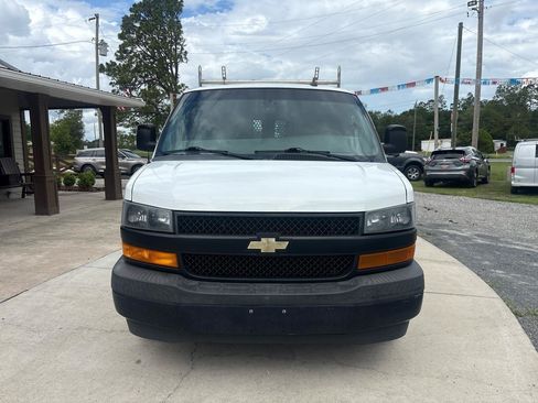 Used 2020 Chevrolet Express 2500 w/ Driver Convenience Package RWD image 2