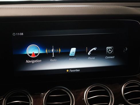 Used 2019 Mercedes-Benz E 63 AMG S image 21