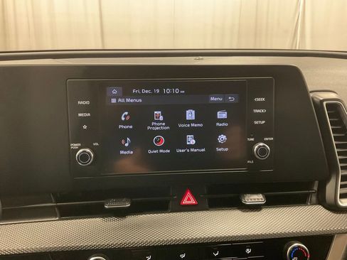 Used 2024 Kia Sportage LX image 21