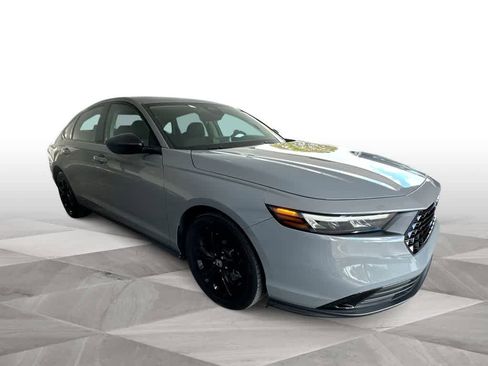 Used 2025 Honda Accord SE image 2