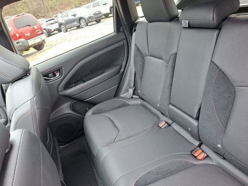 Certified 2025 Subaru Forester Touring w/ Touring Package AWD/4WD image 19