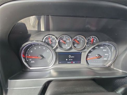 Used 2022 Chevrolet Silverado 2500 LT w/ Snow Plow Prep/Camper Package image 12