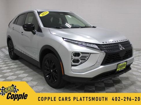 Used 2023 Mitsubishi Eclipse Cross LE image 1