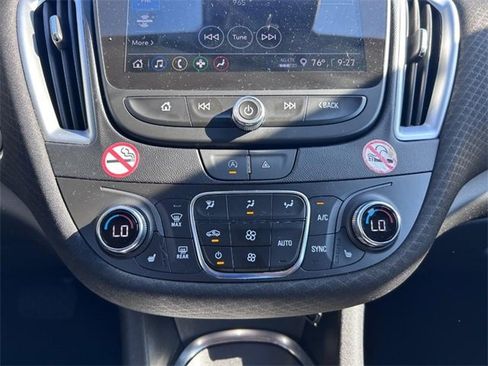 Used 2023 Chevrolet Malibu LT image 13