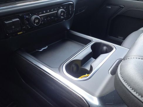 Used 2024 Chevrolet Silverado 2500 LTZ w/ LTZ Convenience Package image 19