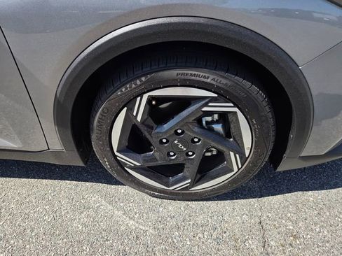 Used 2025 Kia K4 EX FWD image 14