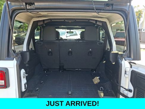 Used 2025 Jeep Wrangler Unlimited Sport AWD/4WD image 28
