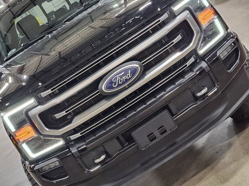 Used 2022 Ford F250 Platinum w/ FX4 Off-Road Package image 19