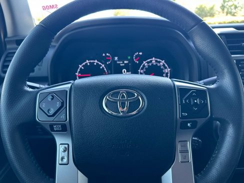 Used 2022 Toyota 4Runner SR5 Premium AWD/4WD image 22