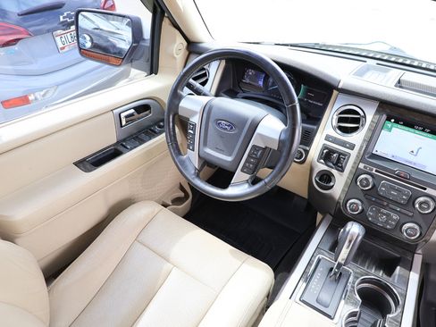 Used 2017 Ford Expedition Limited w/ Equipment Group 301A image 15