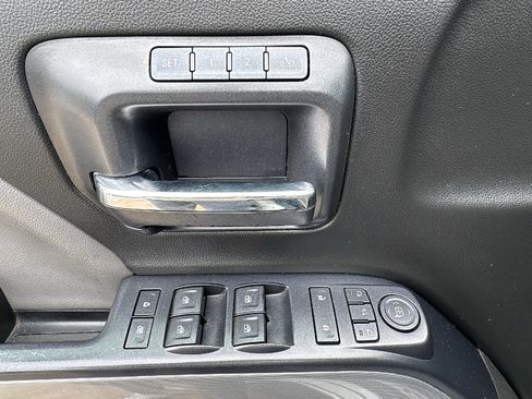 Used 2015 Chevrolet Silverado 1500 LTZ Z71 w/ LTZ Plus Package image 12