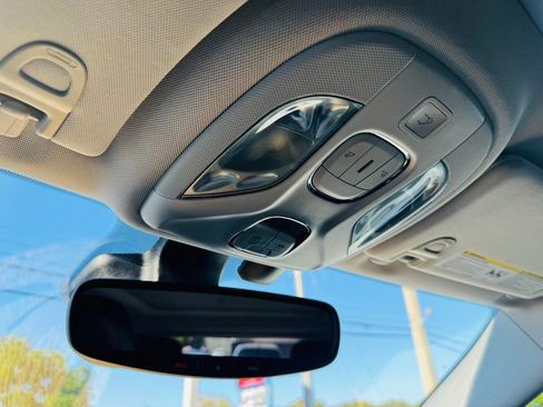 Used 2018 Jeep Compass Limited w/ Navigation Group image 23