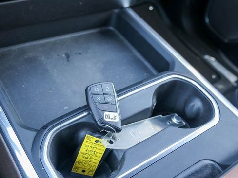 Used 2024 Chevrolet Silverado 2500 High Country w/ High Country Premium Package image 29