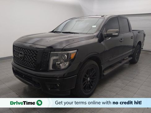 Used 2018 Nissan Titan SV w/ SV Convenience Package image 1