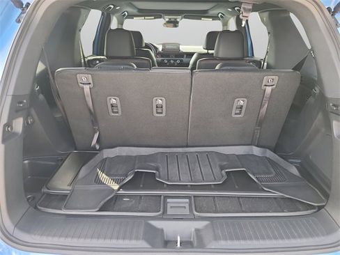 Used 2025 Honda Pilot TrailSport image 12