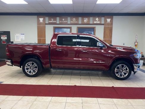 Used 2019 RAM 1500 Limited RWD image 3