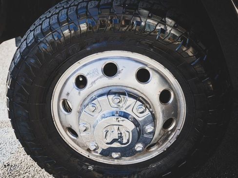 Used 2022 RAM 3500 Laramie image 22