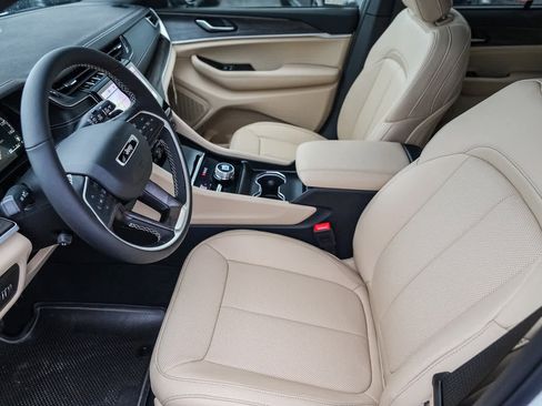 New 2025 Jeep Grand Cherokee L Limited image 20