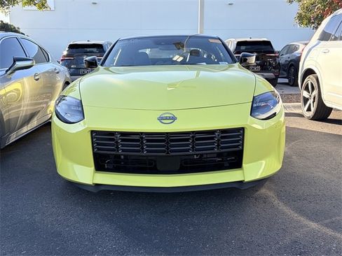 Used 2024 Nissan Z Performance w/ Floor Mat Package image 2