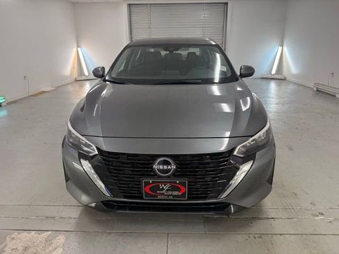 New 2025 Nissan Sentra SV w/ Trunk Package image 2