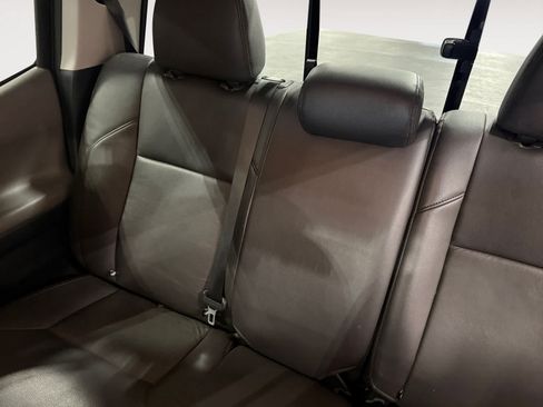 Used 2021 Toyota Tacoma SR AWD/4WD image 14