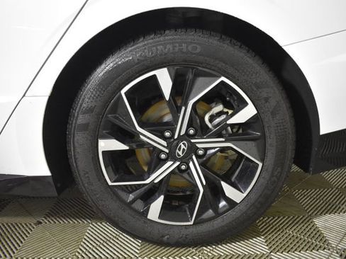 Used 2025 Hyundai Sonata SEL FWD image 38