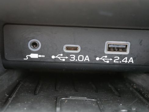 Used 2025 Subaru Outback Touring XT w/ Tech Package 3 AWD/4WD image 22