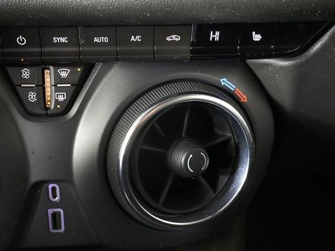 Used 2021 Chevrolet Blazer LT image 42