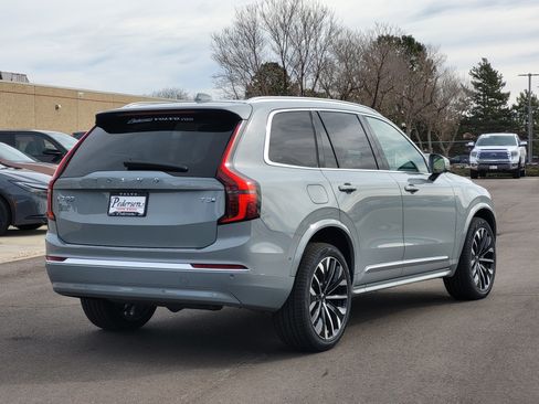 New 2026 Volvo XC90 T8 Ultra w/ Protection Package Premier image 2