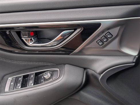 Used 2022 Subaru Outback Limited image 33