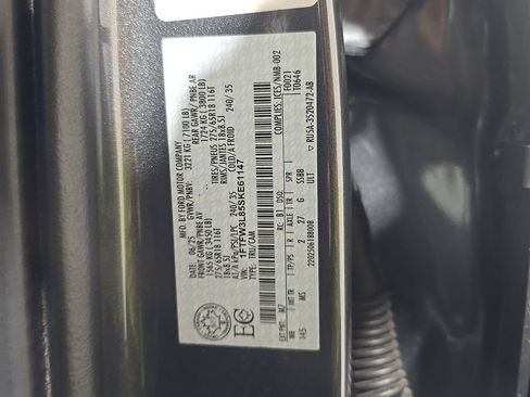Used 2025 Ford F150 XLT w/ Equipment Group 301A Standard AWD/4WD image 15