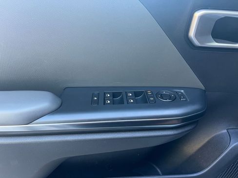 Used 2025 Kia K4 FWD image 20