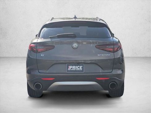 Used 2018 Alfa Romeo Stelvio Ti Sport image 6