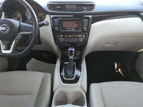 Certified 2019 Nissan Rogue Sport SV w/ Technology Package image 22